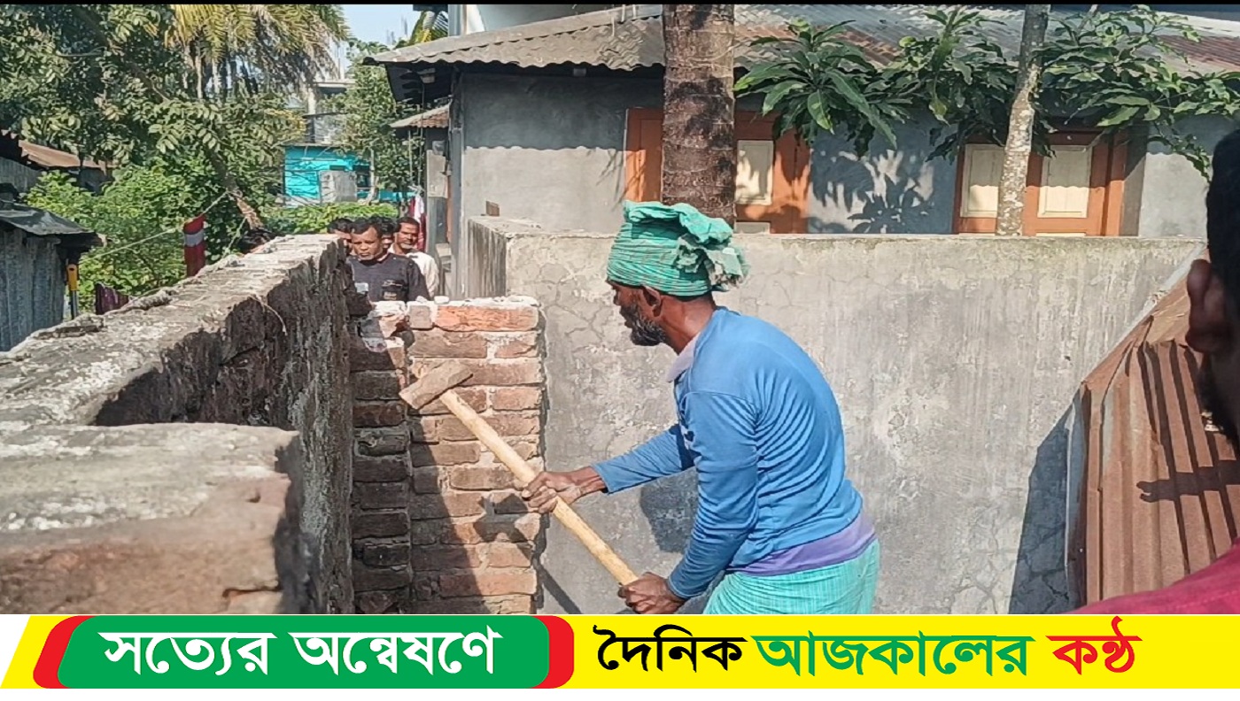 গলাচিপায় সহকারী কমিশনার (ভূমি) ও এক্সিকিউটিভ ম্যাজিস্টেটের উচ্ছেদ অভিযান