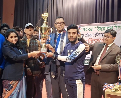 তারুণ্যের উৎসবের মধ্য দিয়ে সুপ্ত প্রতিভা বিকশিত হচ্ছে: নওগাঁর জেলা প্রশাসক