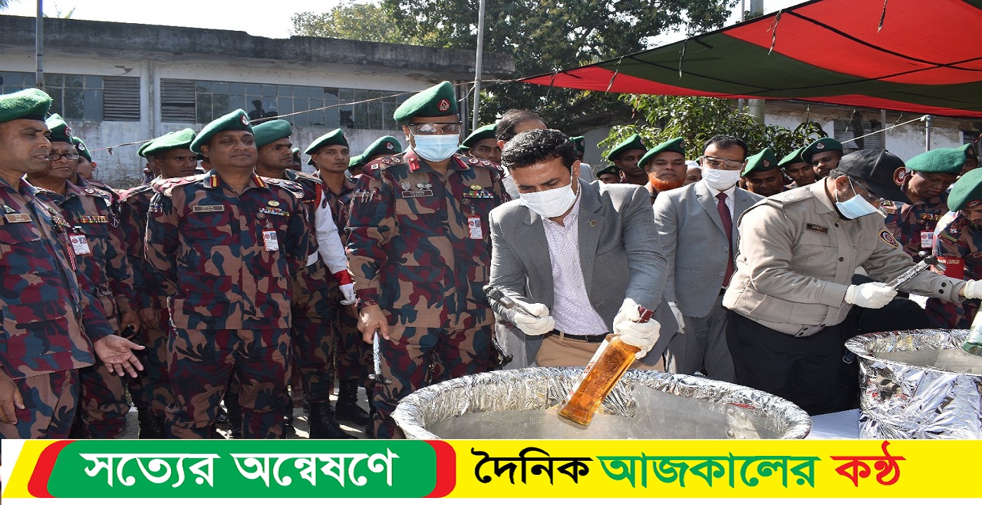 সাতক্ষীরায় জব্দ হওয়া বিপুল পরিমান মাদকদ্রব্য ধ্বংস