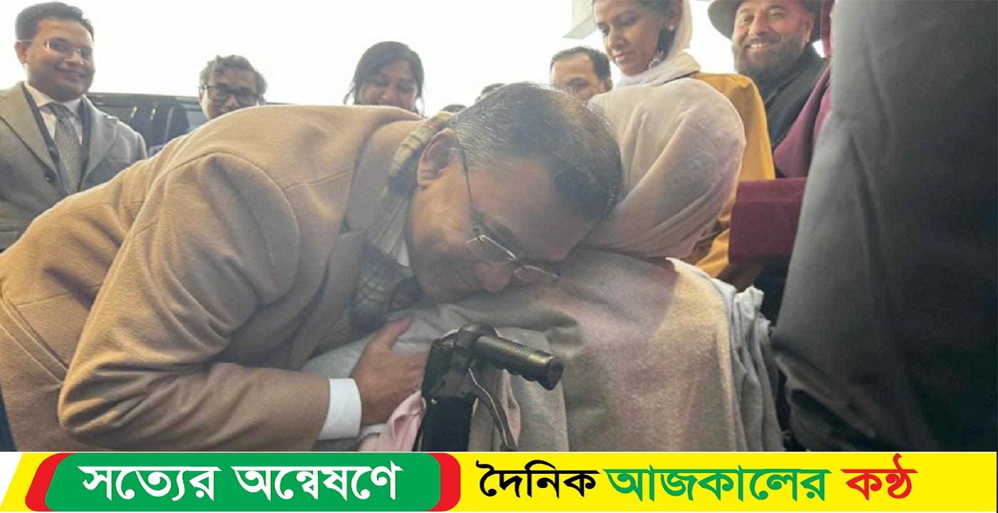 ৭ বছর পর দেখা হলো মা-ছেলের