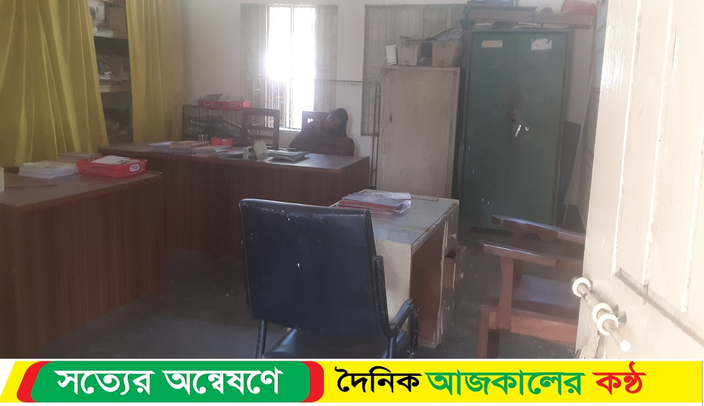 তারাগঞ্জে প্রাথমিক বিদ্যালয়ে যত অভিযোগ কর্তৃপক্ষ নিরব