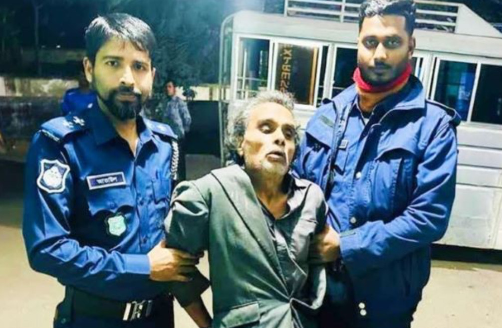 ধামরাইয়ে মাদ্রাসা ছাত্রীকে ধর্ষণের অভিযোগে ৬০ বছর বয়সী এক বৃদ্ধ গ্রেপ্তার