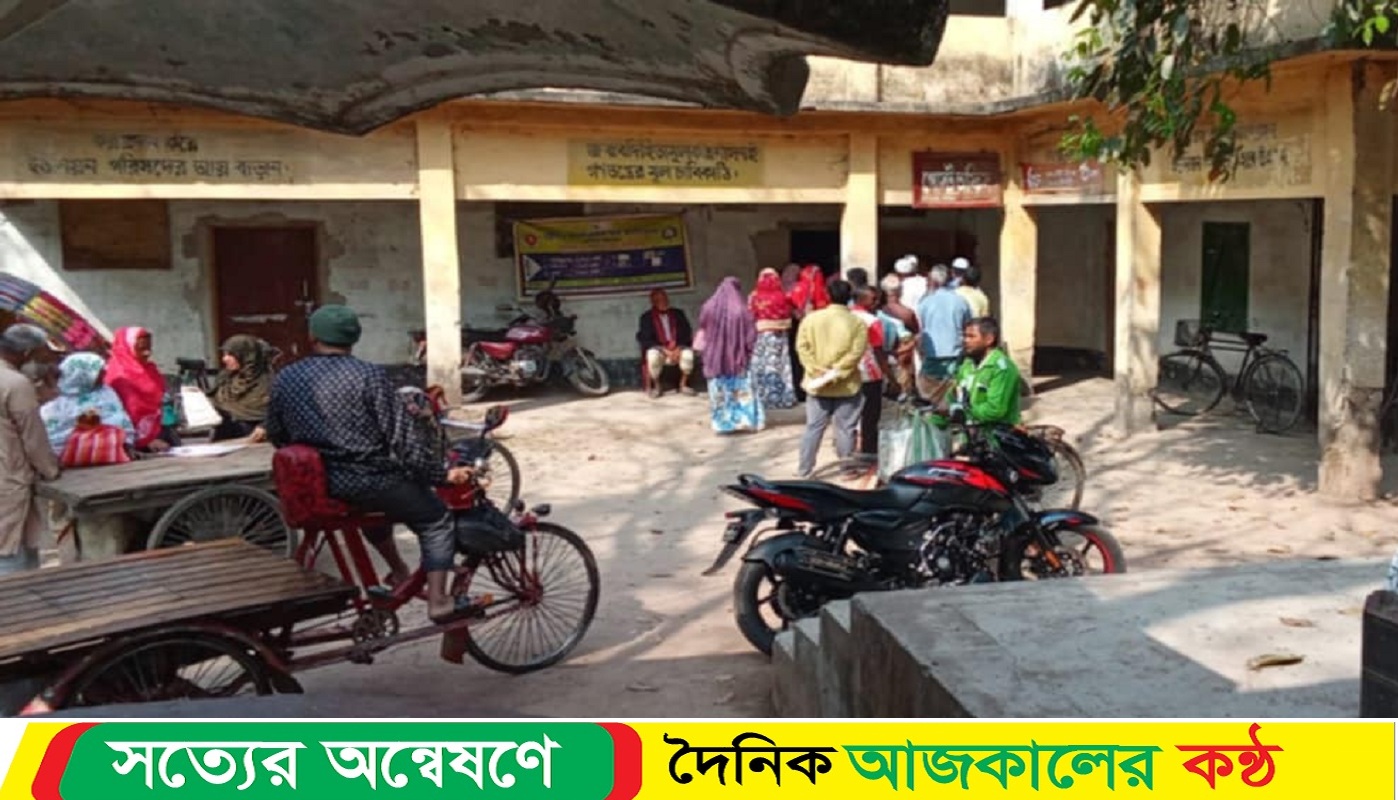 সৈয়দপুরে ইউপি চেয়ারম্যানের অনুপস্থিতির ফলে জনভোগান্তি