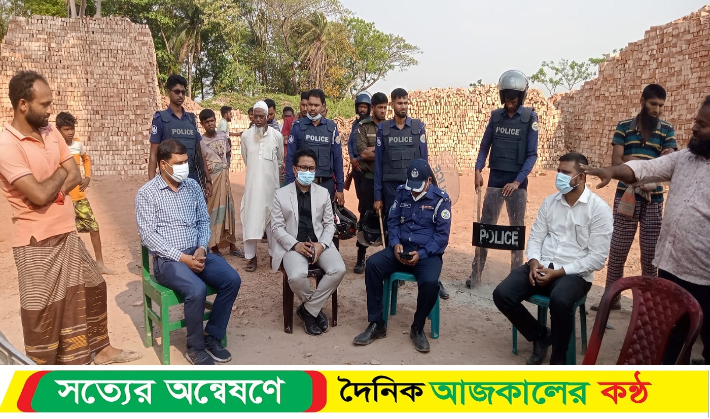 ভ্রাম্যমান আদালতের অভিযানে জিয়ানগরের ০৩টি অ*বৈধ ইটভাটা থেকে ০৩ লাখ টাকা জরিমানা আদায়