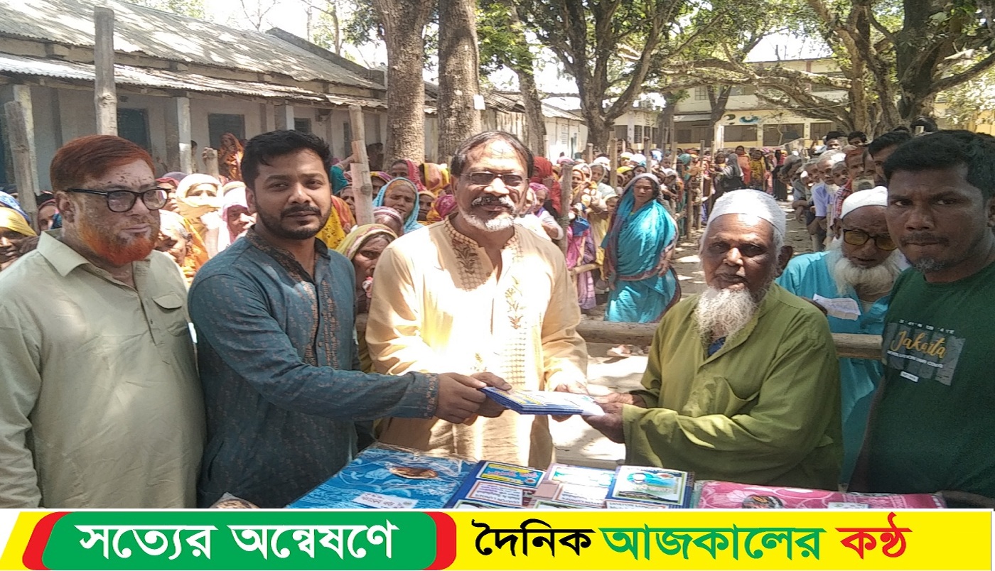 সৈয়দপুরে ইকু গ্রুপের উদ্যোগে ৬ হাজার শাড়ি লুঙ্গি দরিদ্রদের ঈদ উপহার বিতরণ