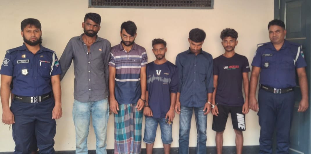 কালীগঞ্জে ইয়াবাসহ ৫ মাদক কারবারী আটক
