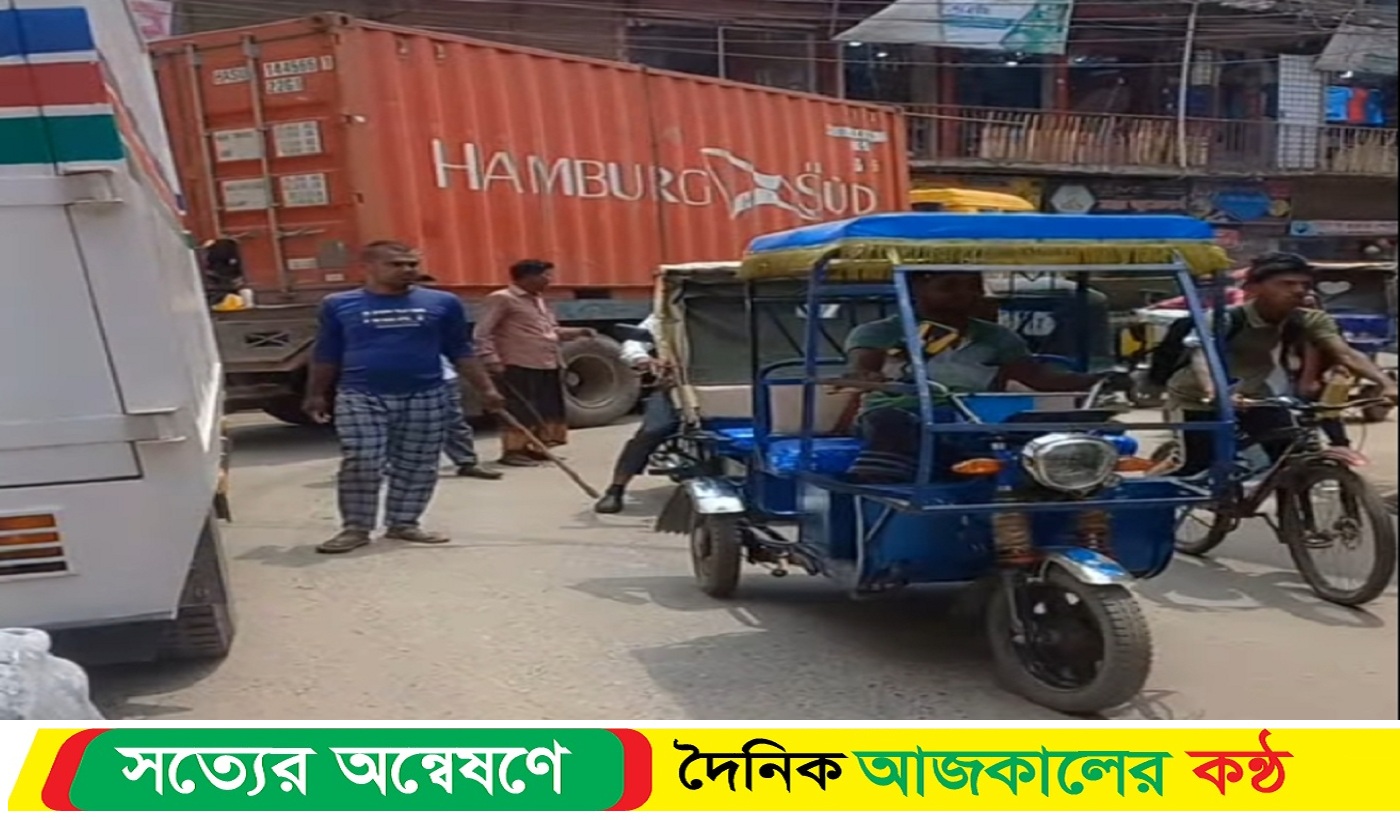 কোম্পানীগঞ্জে বেপরোয়া ব্যাটারি রিকশা
