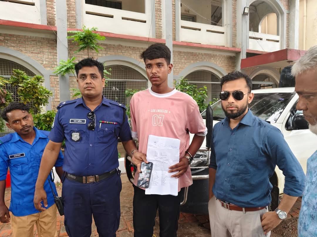কুমিল্লা মুরাদনগরে নকল দিতে গিয়ে তারেক রহমান কারাগারে