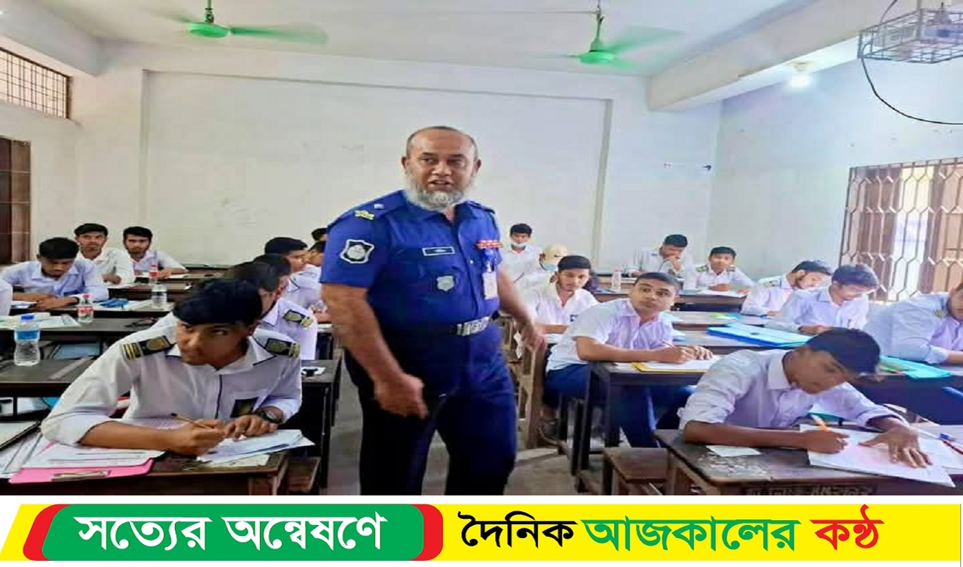 এসএসসি পরীক্ষায় নিরাপত্তা নিশ্চিত ও যানজট নিরসনে কোতোয়ালী মডেল থানার ওসির কঠর ভূমিকা