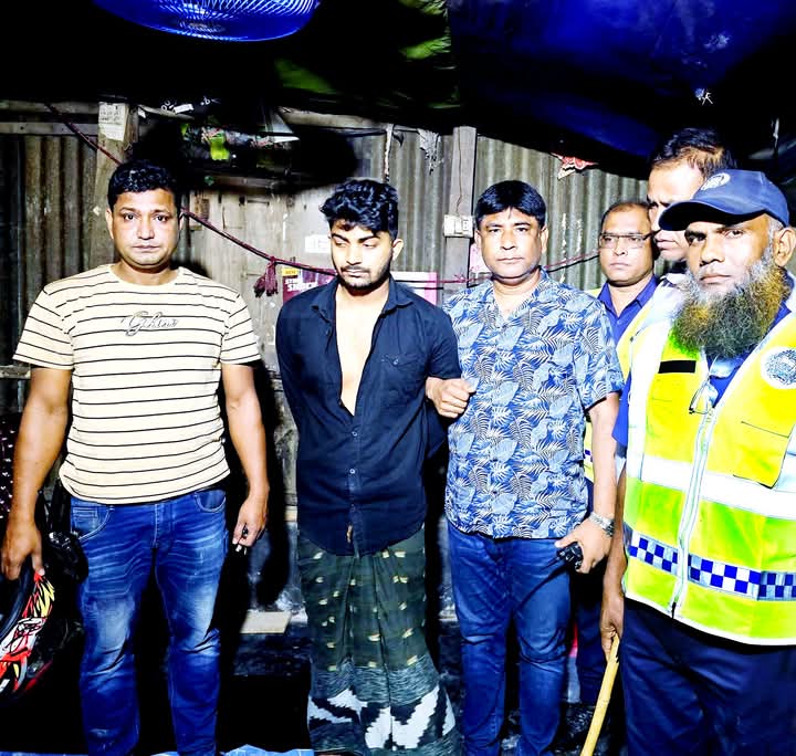 আবারো একটি অসাধারণ সাফল্য অর্জন করেন চৌকস পুলিশ অফিসার এসআই আনোয়ার
