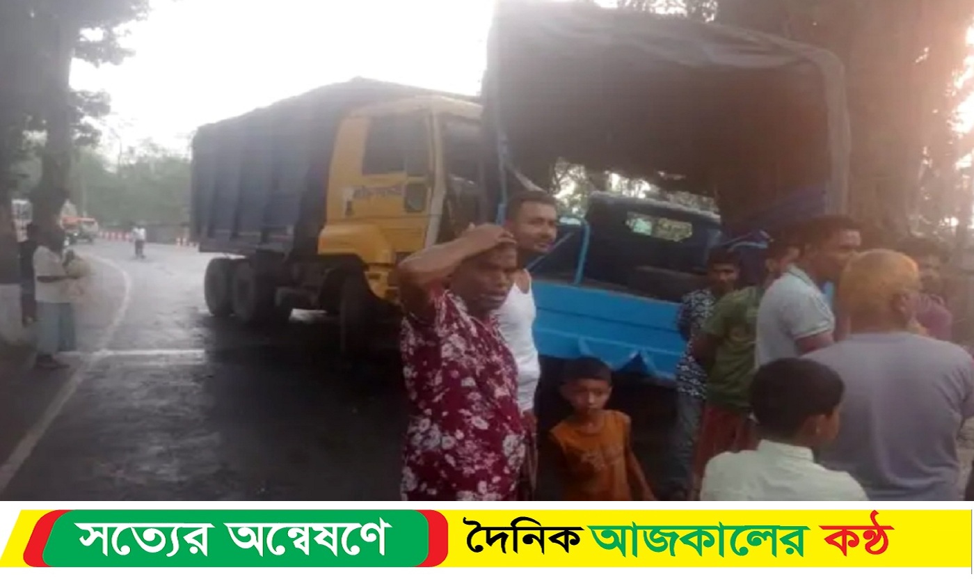 লালমনিরহাটে ড্রাম ট্রাকের ধাক্কায় একটি পুলিশ বাহী ট্রাকে থাকা ১৫ জন পুলিশ সদস্য আ*হত হয়েছে