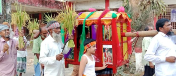 গৌরনদীতে  নববর্ষ শোভাযাত্রায় হারিয়ে যাওয়া ঐতিহ্য পালকি
