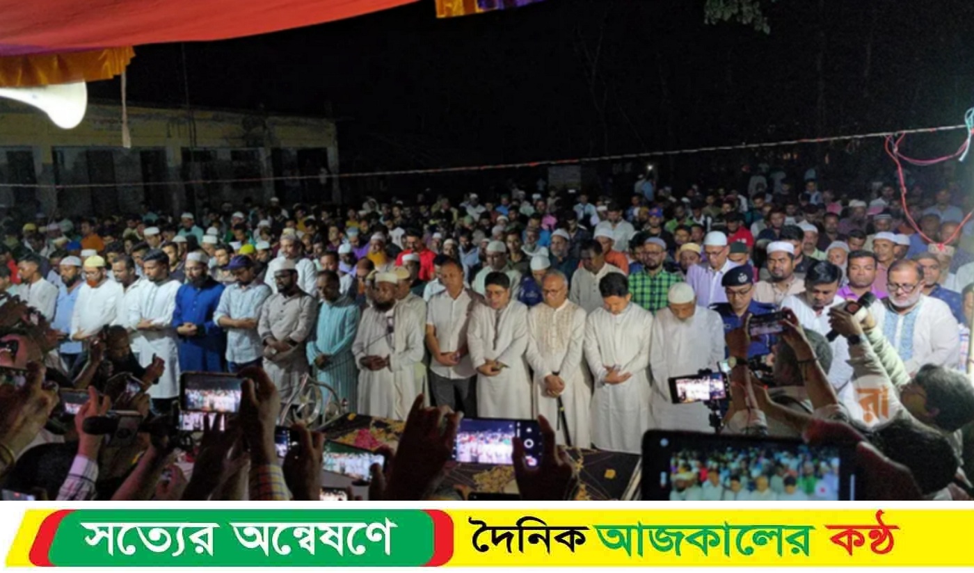 বাবার কবরের পাশে শায়িত শহীদ কন্যার লা*শ