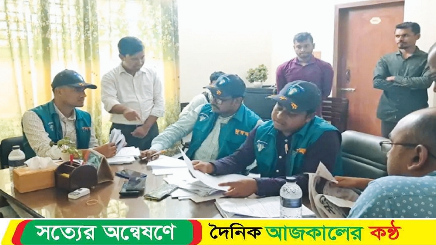 বাগেরহাটে বিআরটিএ তে দুদকের অ’ভিযান।