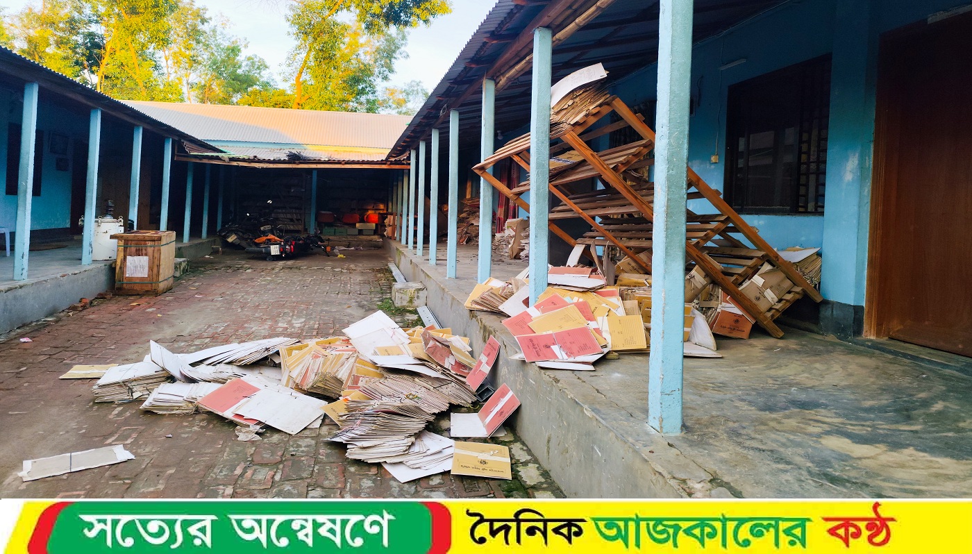 বৈদ্যুতিক খুঁটিতে কাজ করতে গিয়ে বৈদ্যুতিক মিস্ত্রির মৃ’ত্যু,আ’হত ৩ বিদ্যুৎ কার্যালয় ভাঙচুর