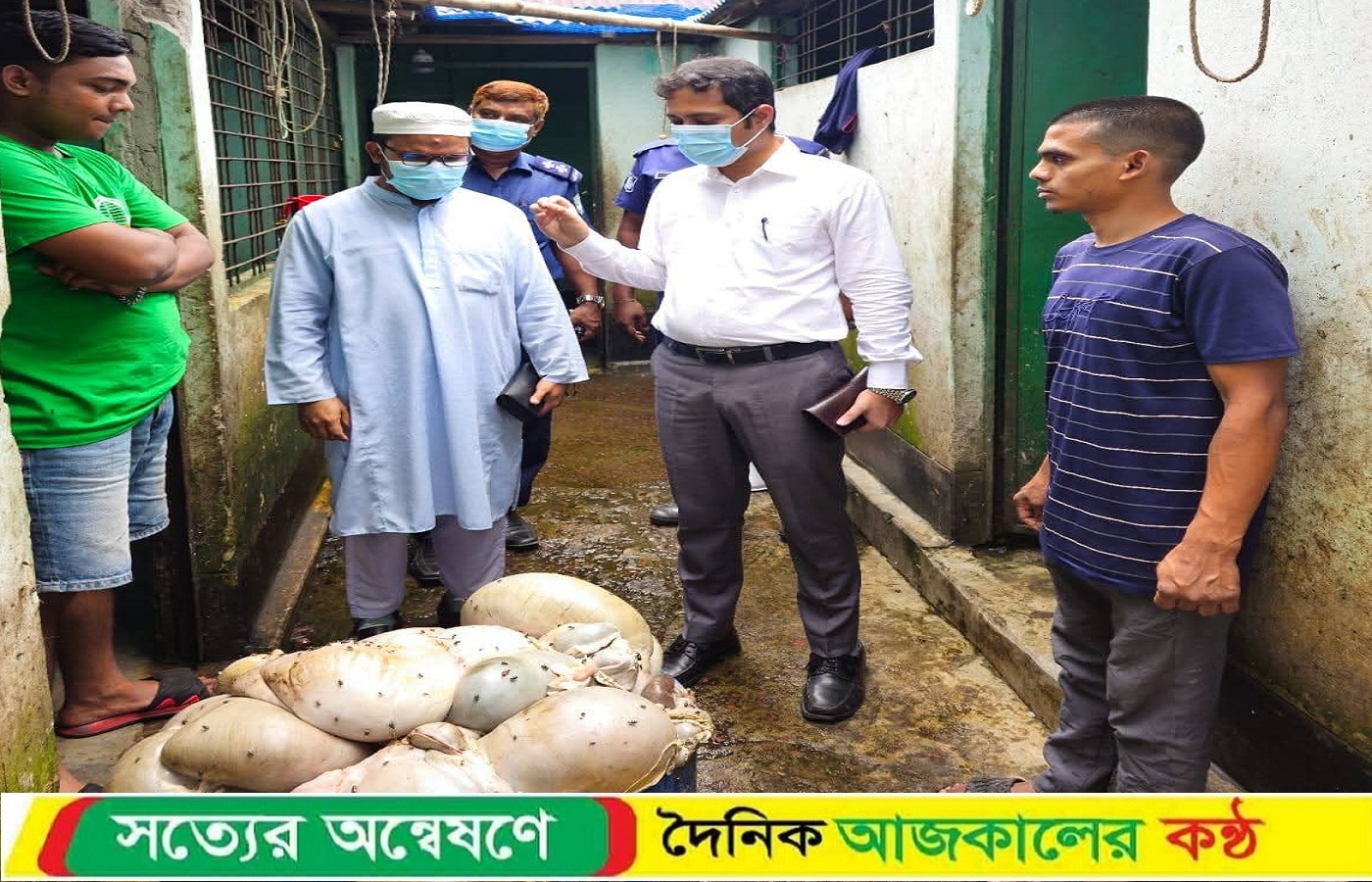 রাতের আঁধারে অস্বাস্থ্যকর পরিবেশে অসুস্থ ছাগল জবাই করে বিক্রি করায় ভ্রাম্যমাণ আদালতের জরিমানা