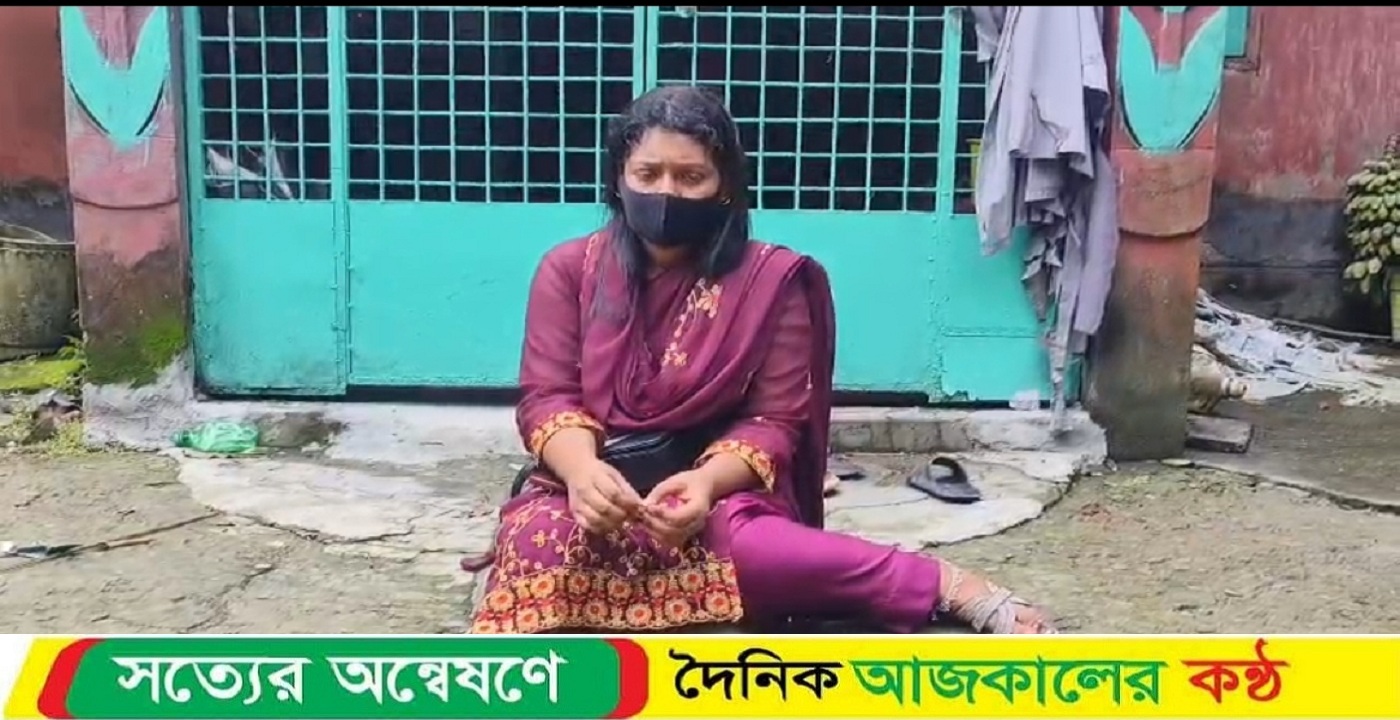 কলাপাড়ায় বিয়ের দাবিতে প্রেমিকের বাড়িতে প্রেমিকার অবস্থান