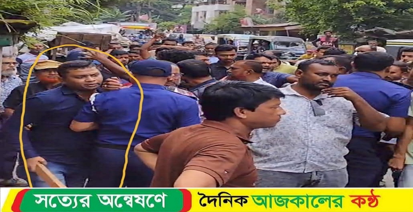 সাতক্ষীরা প্রেসক্লাবের গেটে সাংবাদিক কে মাথা ফাটিয়ে রক্তাক্ত করলো