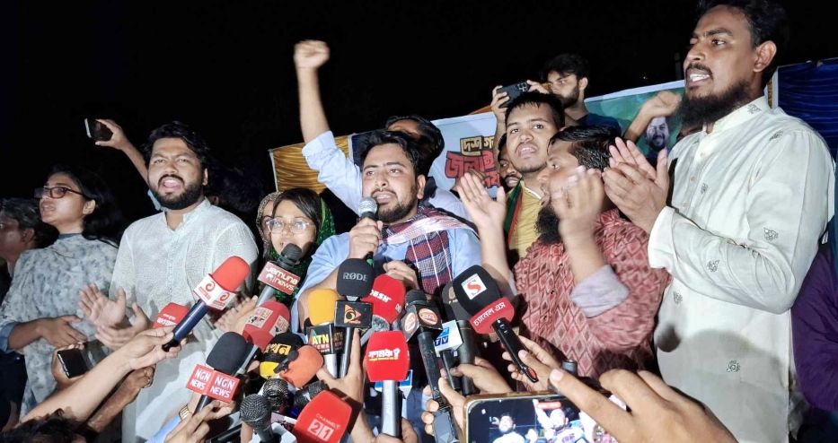স্বাধীনতা এনেছি ,সংস্কারও আমরাই আনবো নওগাঁয় : নাহিদ ইসলাম