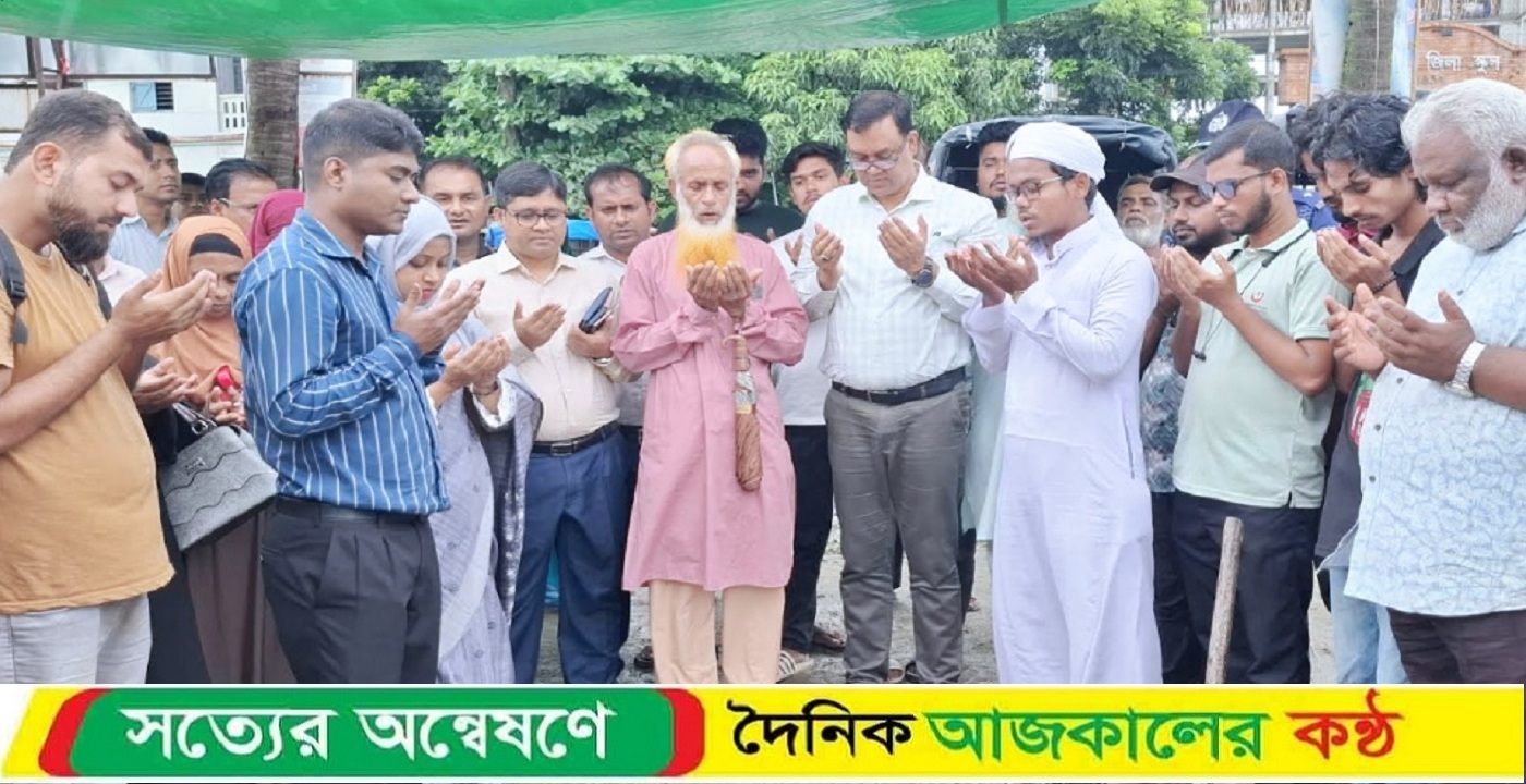 নওগাঁয় জুলাই স্মৃতিস্তম্ভ নির্মাণ কাজের উদ্বোধন