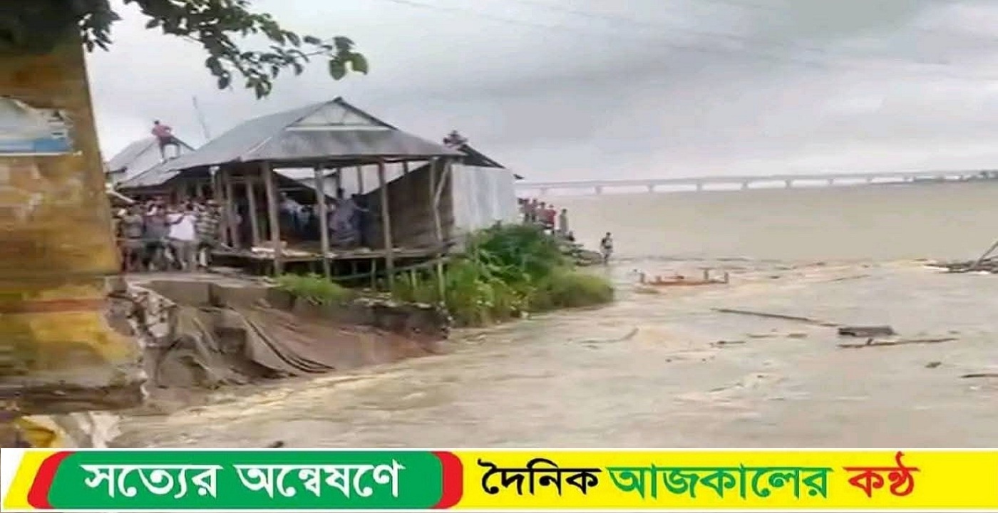 শরীয়তপুরের জাজিরায় পদ্মা সেতু রক্ষা প্রকল্প বাঁধে ভয়াবহ ভাঙন, আতঙ্কে দিন কাটছে ৬০০ পরিবার