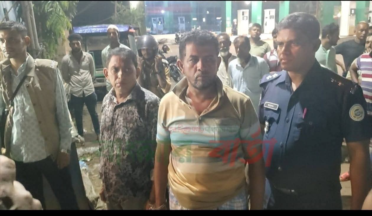গৌরনদীতে নির্বাহী ম্যাজিস্ট্রেটের মাদকবিরোধী অভিযান