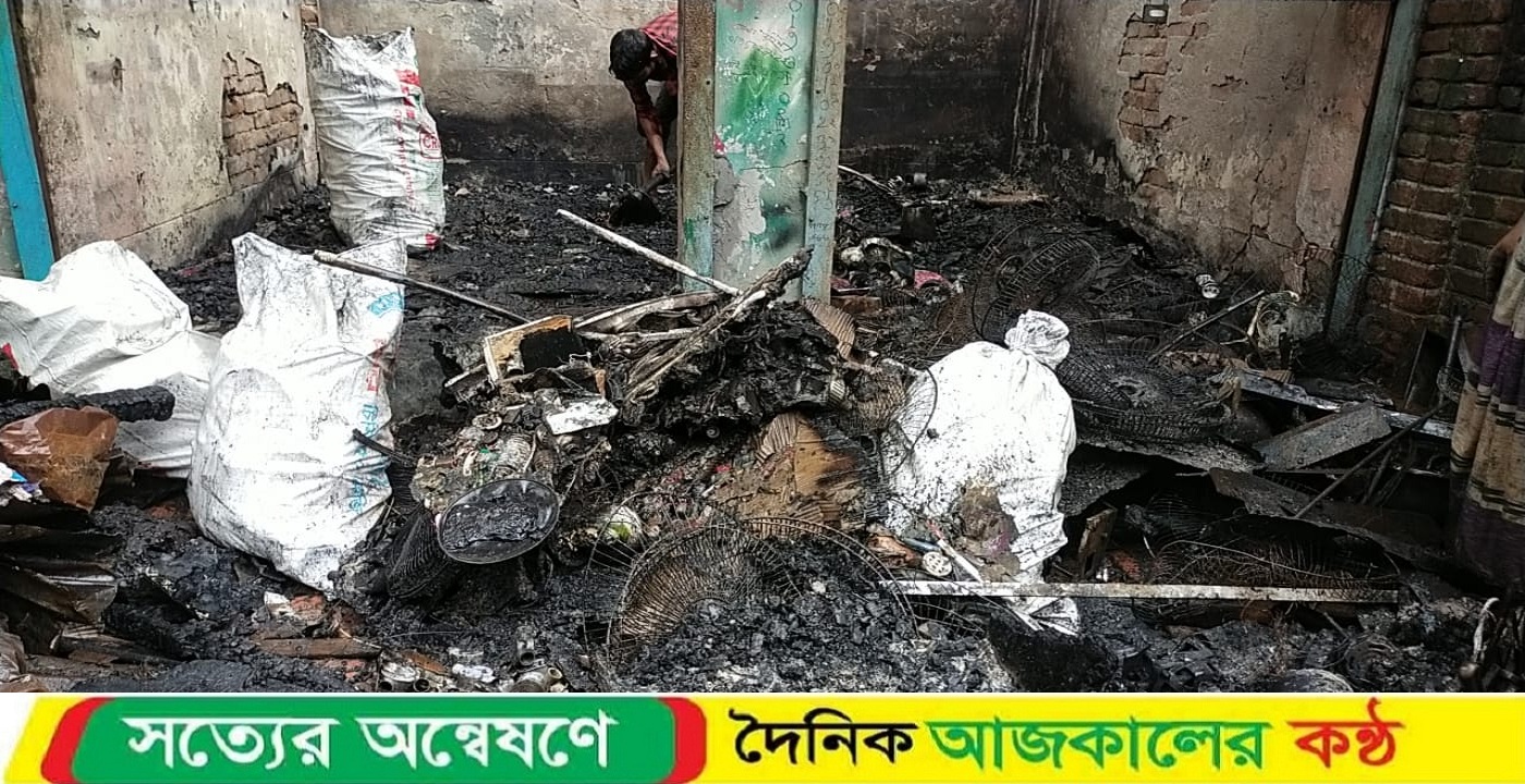 নাজিরপুরে আগুনে পুড়ে ০৩টি দোকান ভস্মীভূত