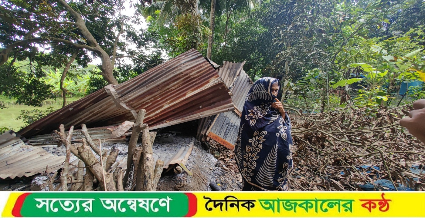 লোহাগড়ায় রান্নাঘরে অগ্নিকাণ্ড ও ধান লুটের অভিযোগ