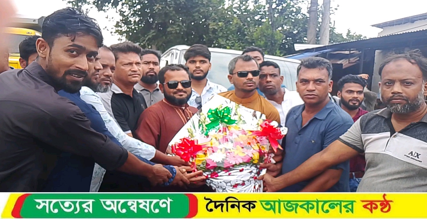 সৌদি আরব যুবদল নেতার গৌরনদীতে ফুলের শুভেচ্ছা ও মতবিনিময়