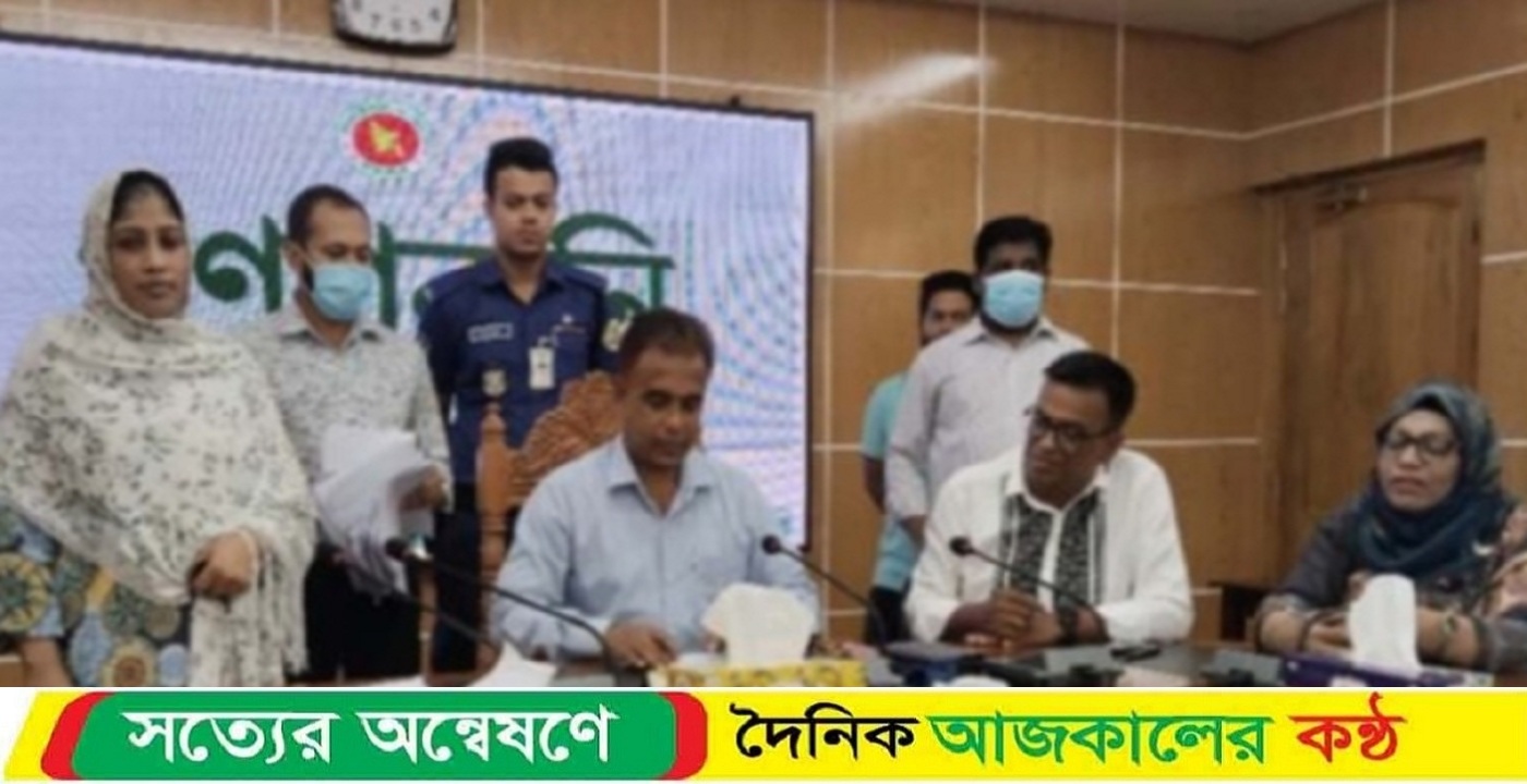 বরিশাল জেলা প্রশাসনের গুনশুনানিতে তাৎক্ষণিক সমস্যা সমাধানের নির্দেশ জেলা প্রশাসকের