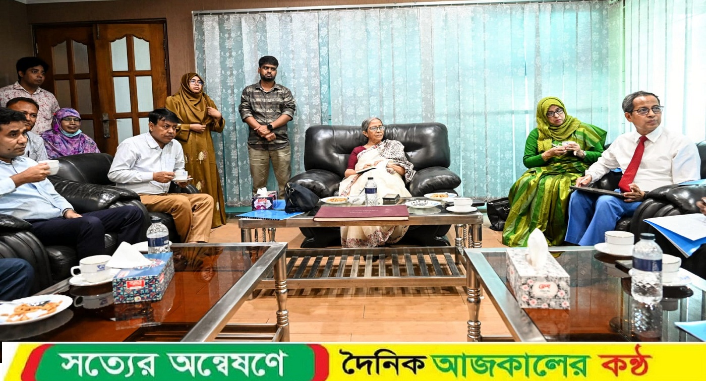 গবাদি পশুর রোগ নির্মূলের লক্ষ্যে টিকাদান কার্যক্রম জোরদার করতে হবে: প্রাণিসম্পদ উপদেষ্টা