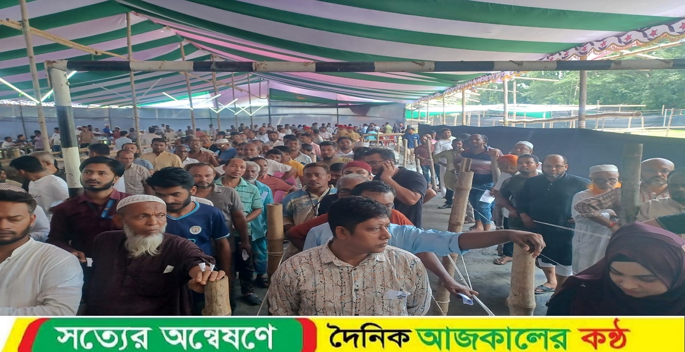 উৎসবমুখর পরিবেশের পরেও প্রশ্নবিদ্ধ রায়পুর বণিক সমিতি নির্বাচন