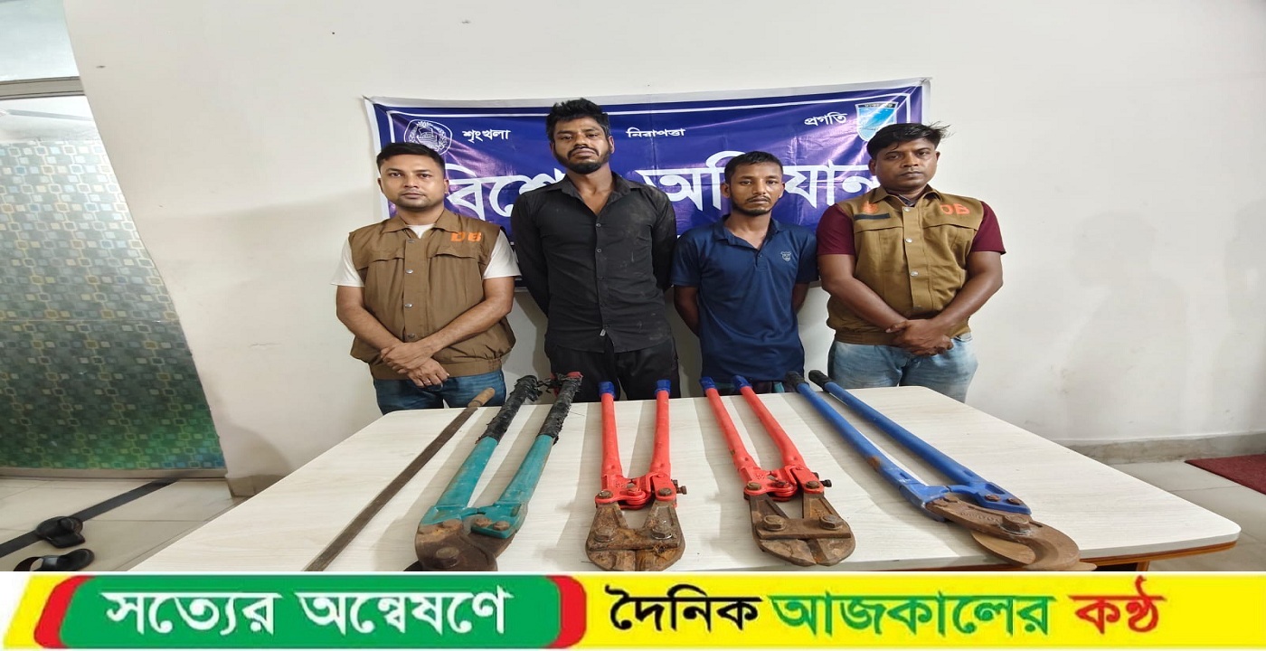 ধামরাইয়ে ডাকাতির প্রস্তুতিকালে ট্রাকসহ গ্রেফতার ২