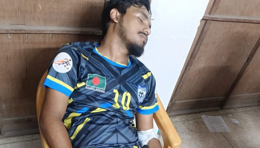 মোহাম্মদপুরে শিশু নির্যাতনের ঘটনায় সংঘর্ষ,যুবক আহত
