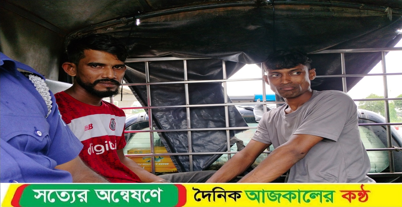কুবি শিক্ষার্থীকে ‘ধর্ষণ চেষ্টার’ অভিযোগ; গ্রেফতার দুই, বাস জব্দ দুইটি