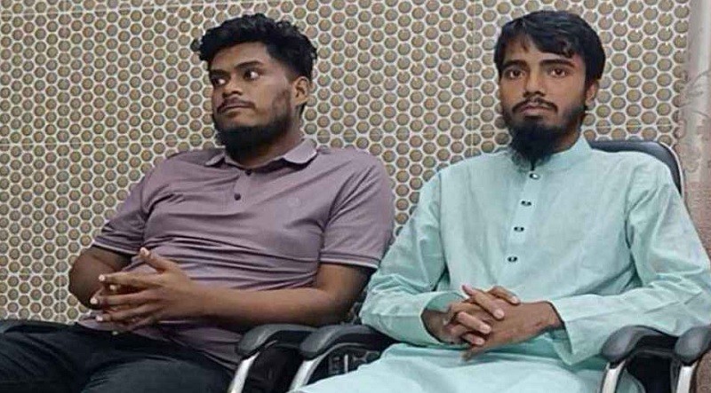 ৩ কোটি টাকার বিল তুলতে গিয়ে হাতেনাতে ২ শিক্ষার্থী আটক