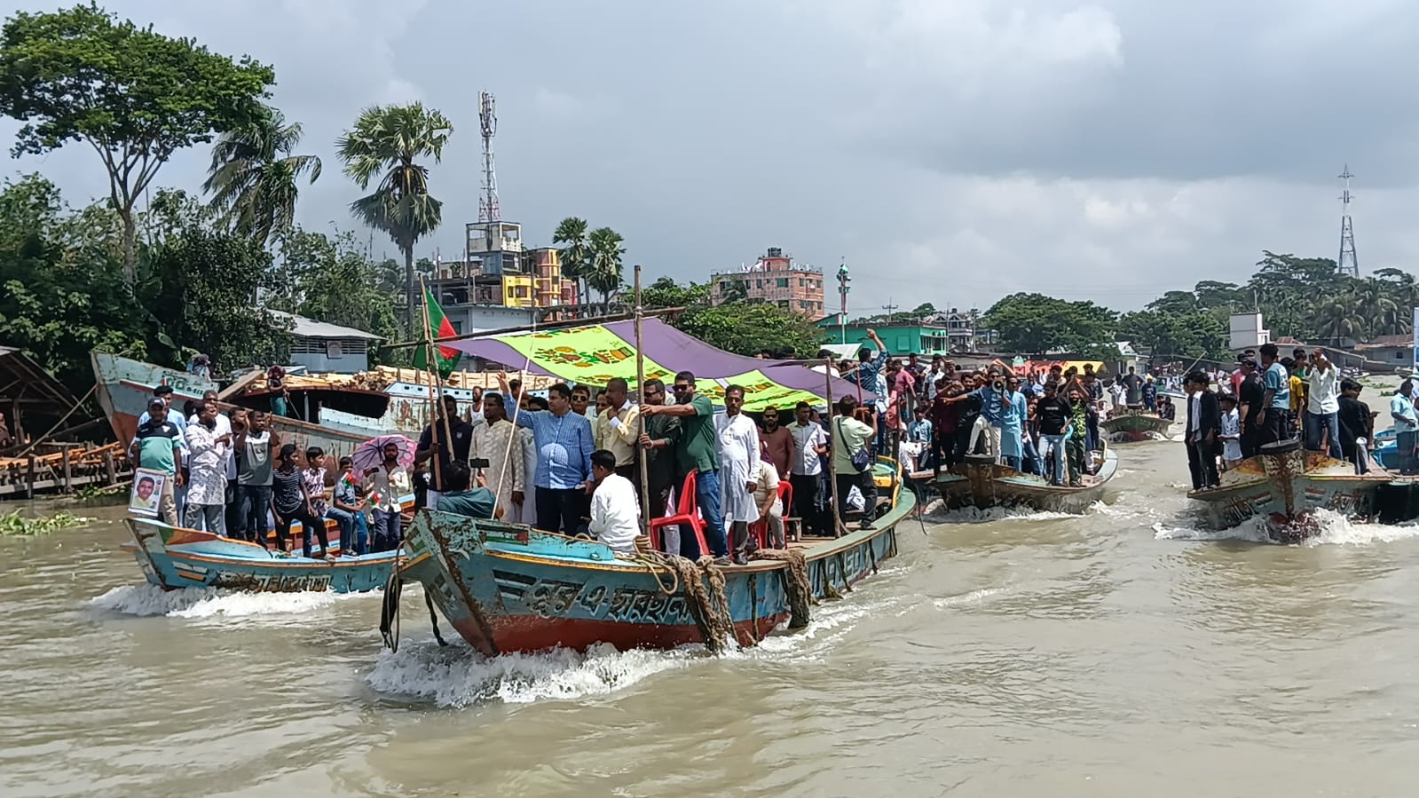 নেছারাবাদে ধানের শীষের নৌ- র‍্যালি ও সমাবেশ অনুষ্ঠিত