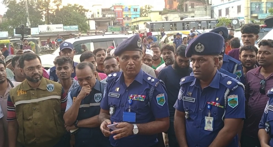 নাটোরে বিএমএ সভাপতি ডাঃ আমিরুল ত্রিভুজ প্রেমের কারণেই খুন