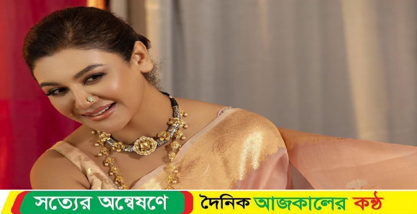 পূজায় কলকাতায় থাকতে ভালোবাসি, এটি আমার ‘সেকেন্ড হোম’: জয়া