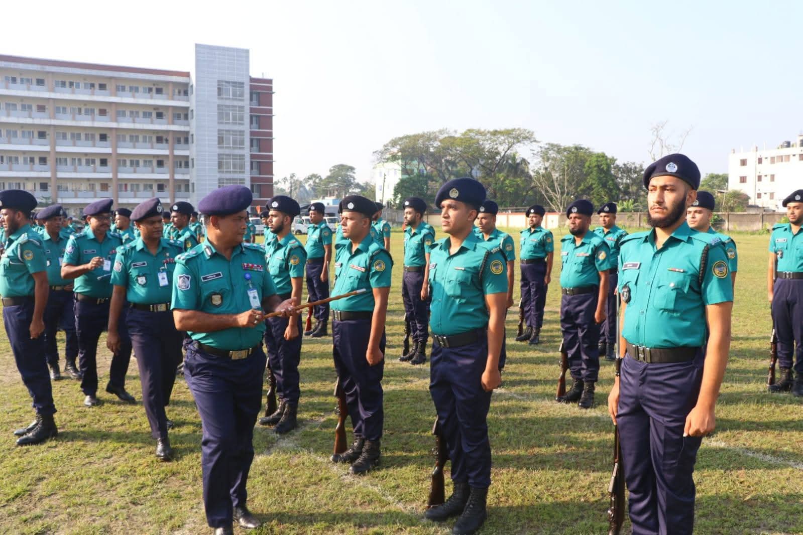 বরিশাল মেট্রোপলিটন পুলিশ এর মাস্টার প্যারেড অনুষ্ঠিত