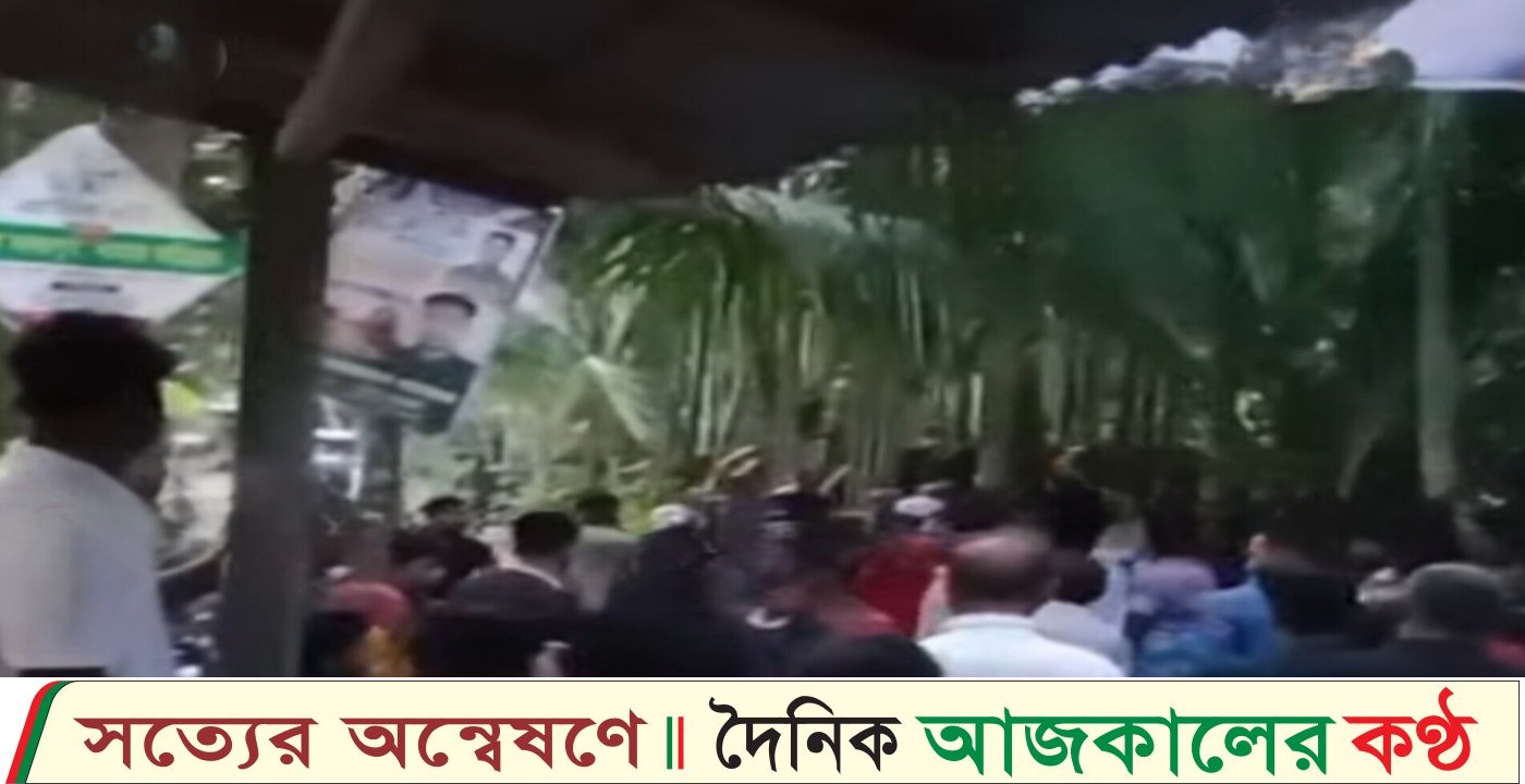 রামগঞ্জে প্রকাশ্যে অস্ত্র উঁচিয়ে গুলি: বালু উত্তোলন নিয়ে দুই পক্ষের সংঘর্ষে আতঙ্ক