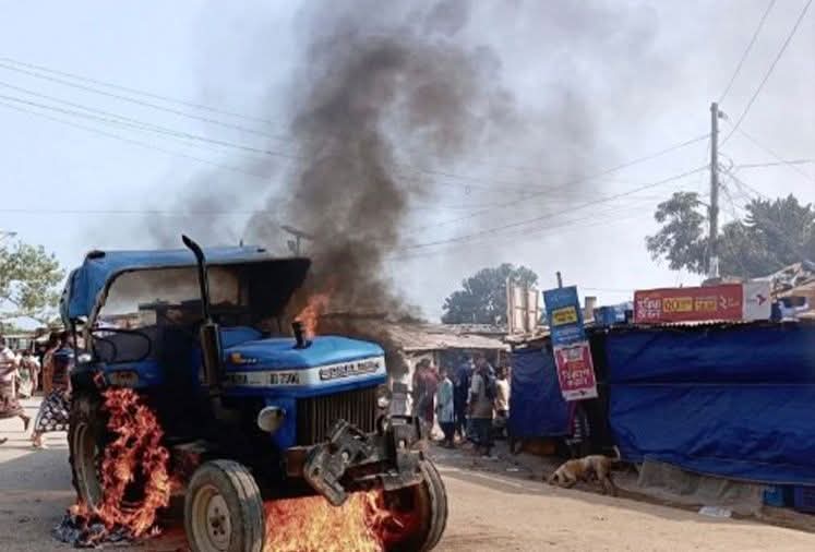 নওগাঁর পোরশায় ট্রাক্টরের চাকায় পিষ্ট হয়ে স্কুলছাত্রের মর্মান্তিক মৃত্যু