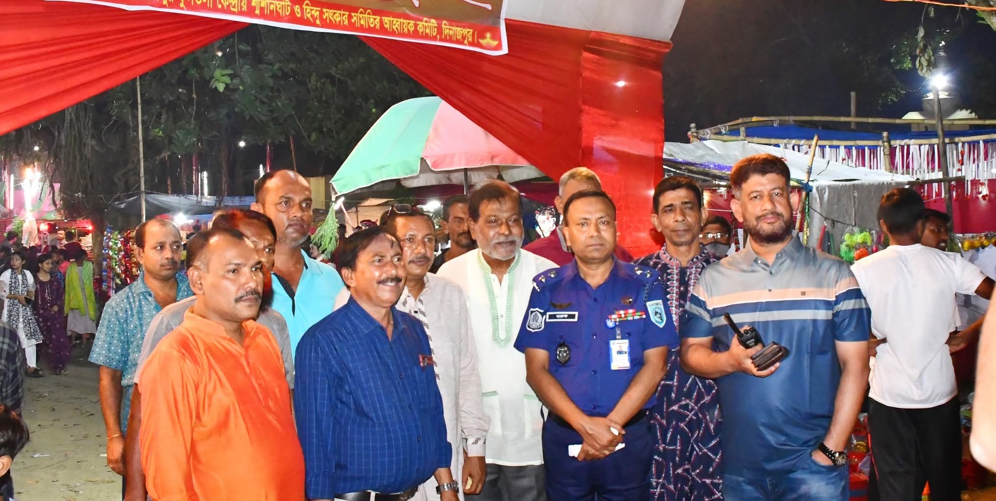 শ্যামাপূজা ও দীপাবলী উপলক্ষে পুলিশ সুপারের ফুলতলা কেন্দ্রীয় শ্মশানঘাট মন্দির পরিদর্শন
