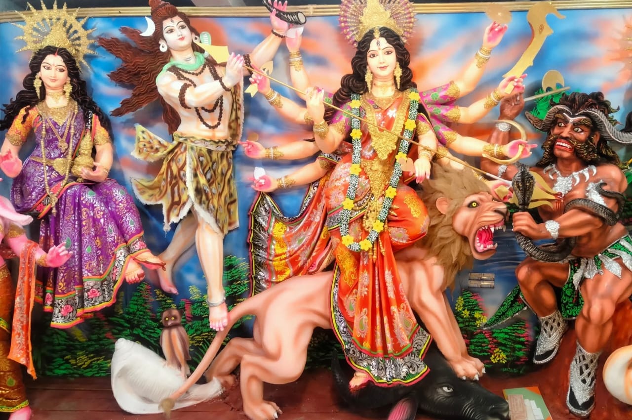 কালিয়াকৈরে বিসর্জনের মধ্যে শেষ  হলো শারদীয় দুর্গা  মহা উৎসব