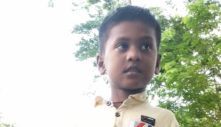 বাউফলে ডোবা থেকে দ্বিতীয় শ্রেণির শিক্ষার্থীর লাশ উদ্ধার!