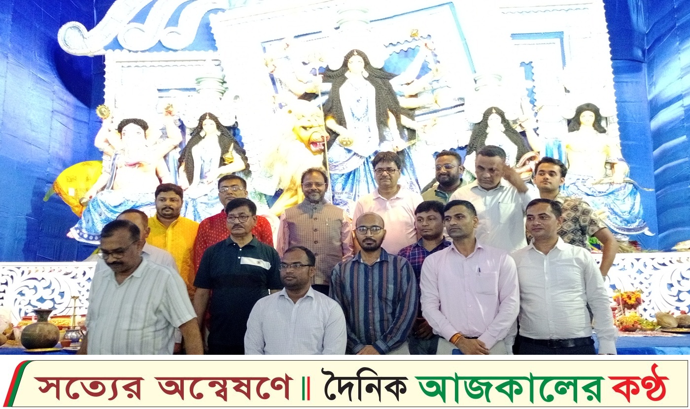 নাটোরে পূজা মন্দির পরিদর্শনে ভারতীয় সহকারী হাইকমিশনার মনোজ কুমার