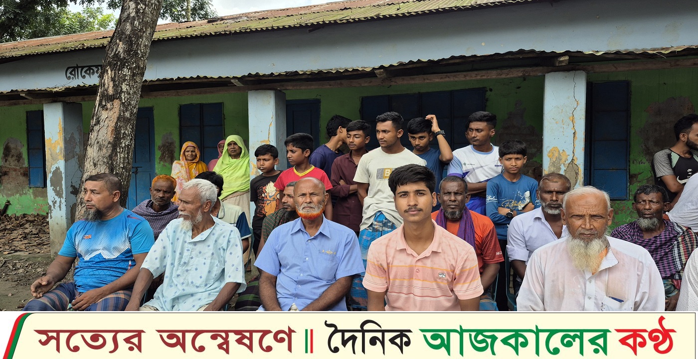 নাটোরে ক্রয়কৃত ট্রাক্টরের বডি ছিনিয়ে নেয়ার অভিযোগে সংবাদ সম্মেলন