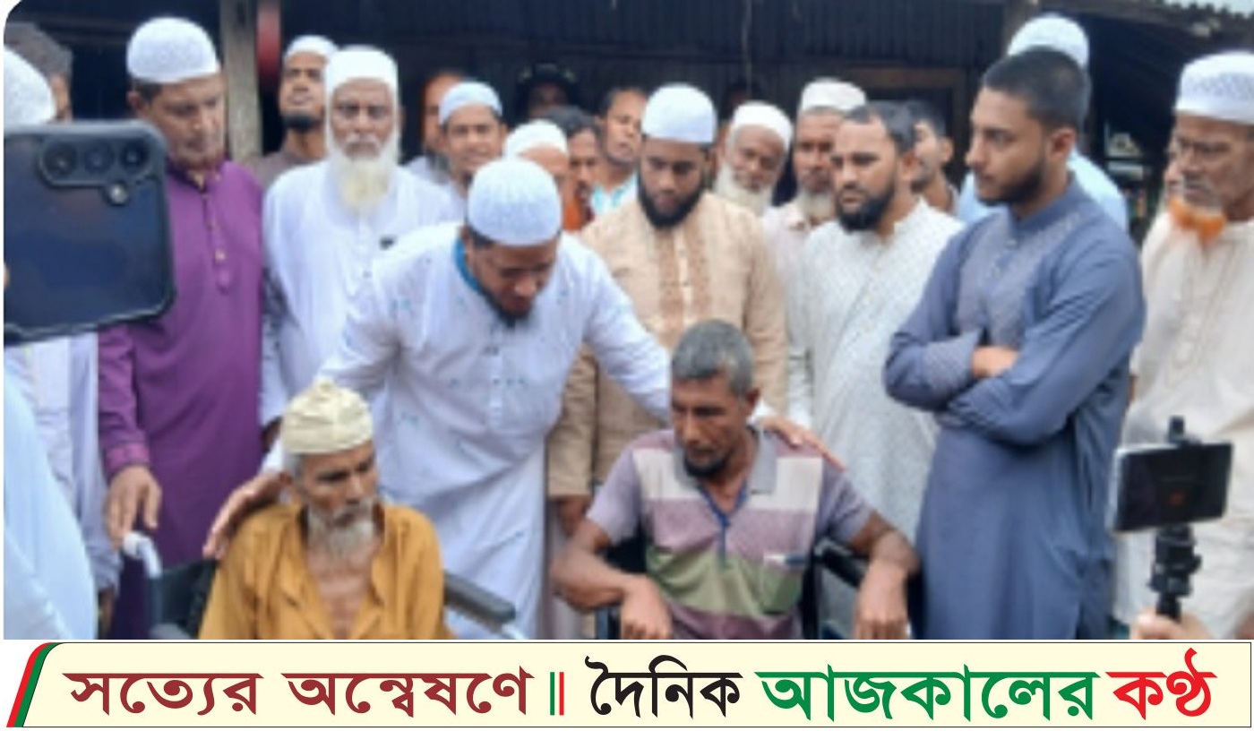 বাউফলে ১৬ পরিবারের মাঝে অটোরিকশা, ছাগল ও হুইলচেয়ার বিতরণ করেন ড. মাসুদ
