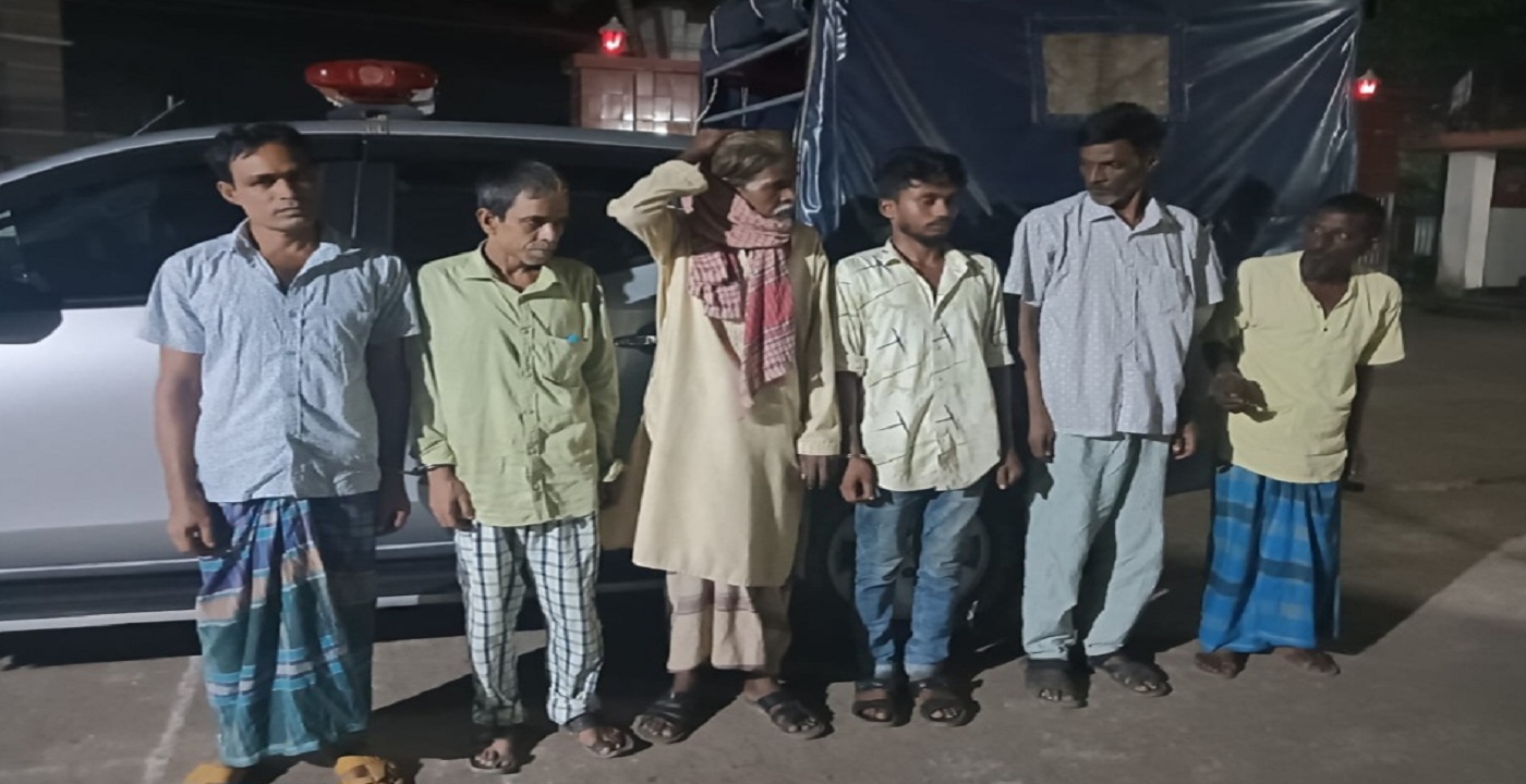 মোহনগঞ্জে মা/দক সেবনরত অবস্থায় ৬ জনকে ভ্রাম্যমান আদালতের কা’রাদ/ন্ড