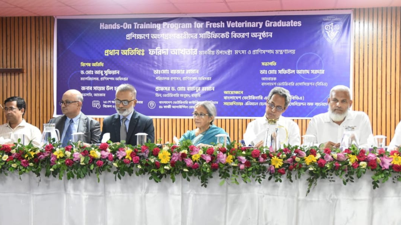 প্রাণী সুস্থ থাকলে মানুষও থাকবে নিরাপদ: প্রাণিসম্পদ উপদেষ্টা